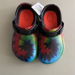 NWT CROCS Bistro Pro LiteRide Graphic Clogs Womens 7 Men's 5